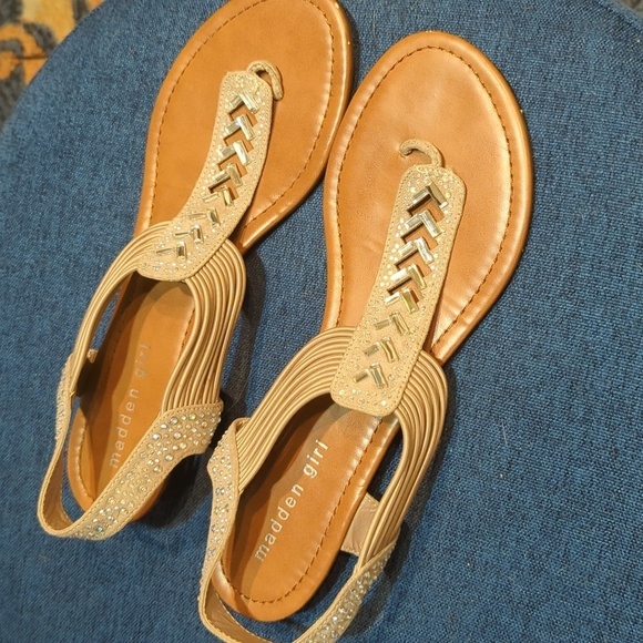 Madden Girl Rhinestone T-strap flat sandals, women's size 10M - Picture 4 of 5